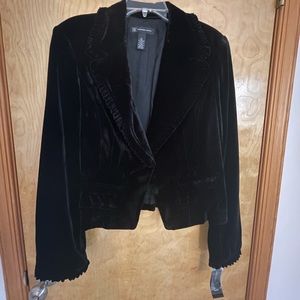 INC Concepts velvet blazer w/ beautiful ruffle detail on the collar & pockets.